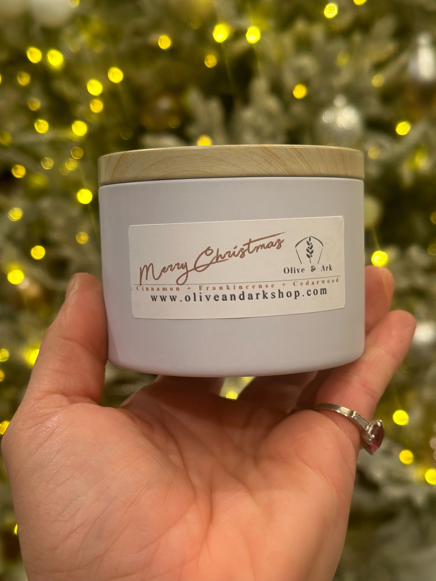 Merry Christmas Candle | 8 OZ | Product Image